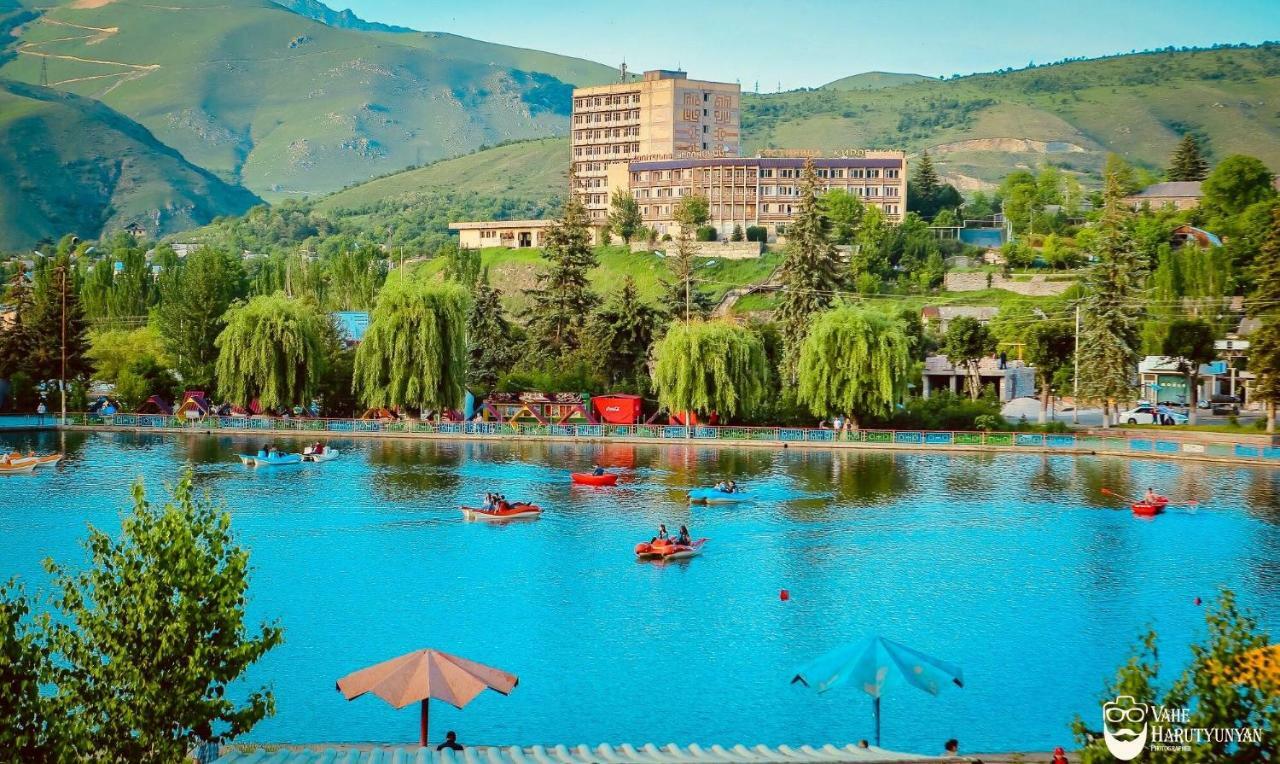 Kirovakan Hotel Vanadzor Esterno foto